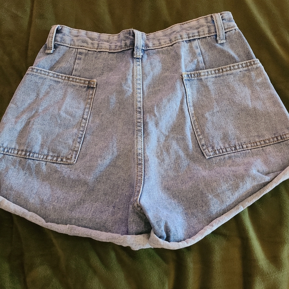 Jean Shorts - Picture 2 of 3